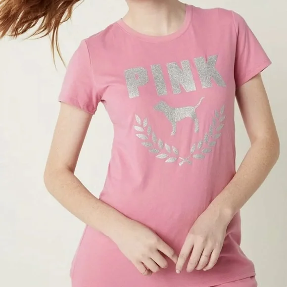 T-shirt Victoria's Secret Pink Bling - Couleur Bordeaux, Manches Courtes, Neuf Avec étiquettes (NWT)
